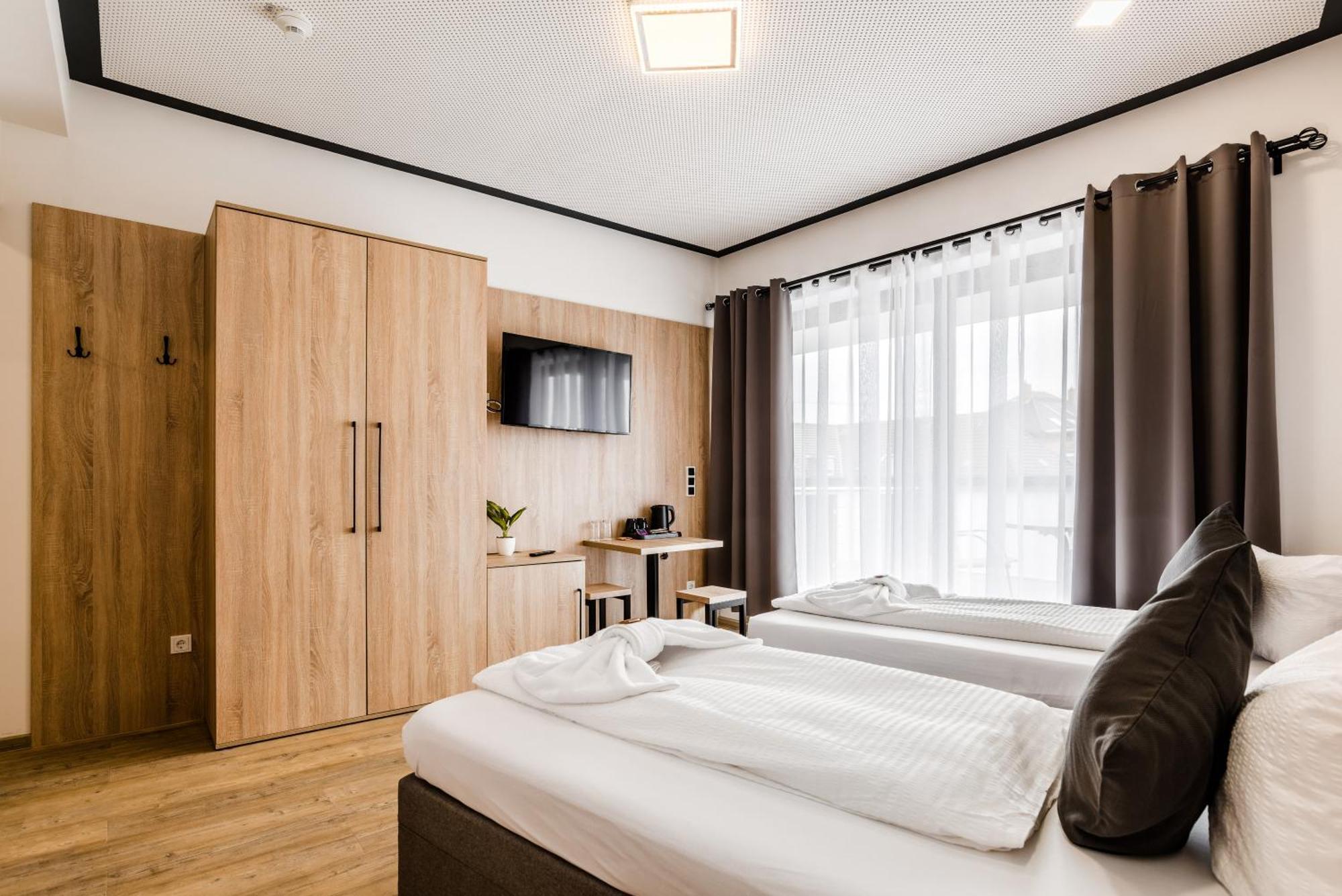 Hotel Montenegro Вормс Экстерьер фото