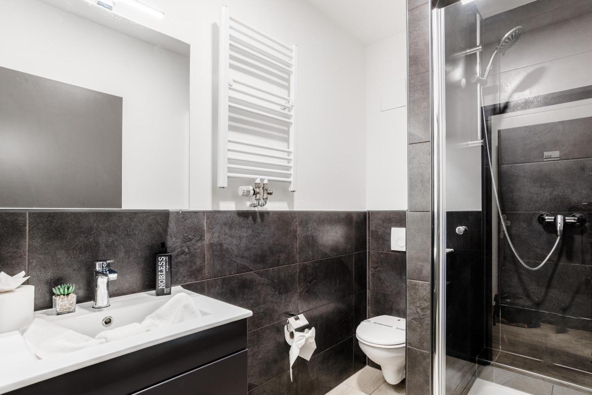 Hotel Montenegro Вормс Экстерьер фото